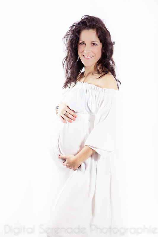 Séance photo Grossesse – Fond Blanc – Ensuès – Céline - Grossesse, Studio